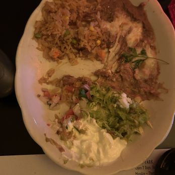 El Compadre - Refrito, guacamole, rice, pico de gallo - Mexican Near Me - Los Angeles, California
