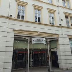 Büro - und Schreibwaren Knoblauch