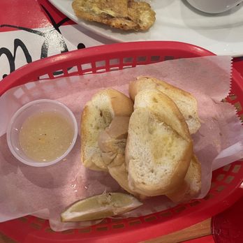El Bajareque Restaurant - Bread with lime juice - Latin American Near Me - Miami, Florida