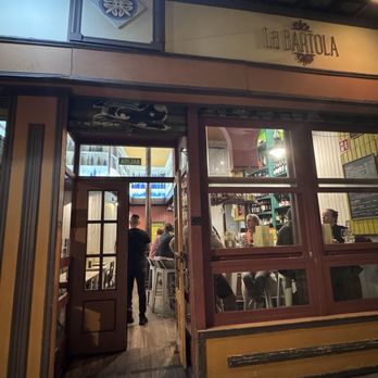 La Bartola - Tapas Bars Near Me - Seville, SE