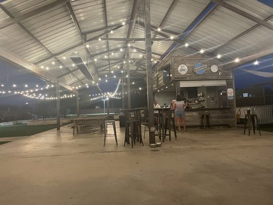 THE RAILHOUSE by null