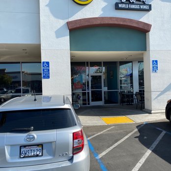 Fatburger & Buffalo's Express - It's a little tricky to get here... - Burgers Near Me - Fresno, California Fatburger & Buffalo's Express - It's a little tricky to get here... - Burgers Near Me - Fresno, California