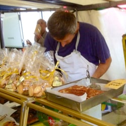 Marché Raspail - The cook, no, artist, who makes the potato galettes
