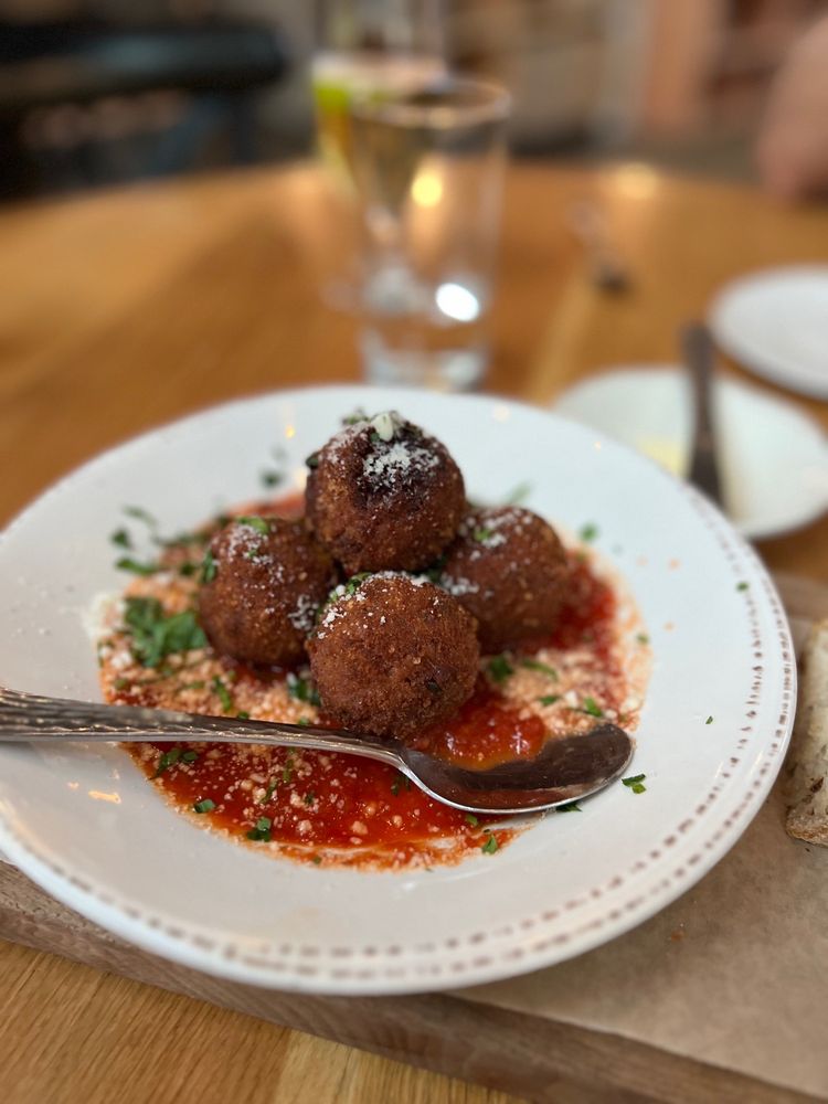 Social spots from Wood Stack Pizza Kitchen - Metuchen