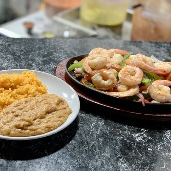 Grand Monarca - Fajitas de Camarón (Shrimp) - Mexican Near Me - Yakima, Washington