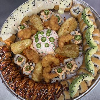 Mariscos Sushi El Sinaloko - Food Trucks Near Me - Modesto, California