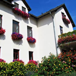 Hofladen Domäne Mechtildshausen - Side view.