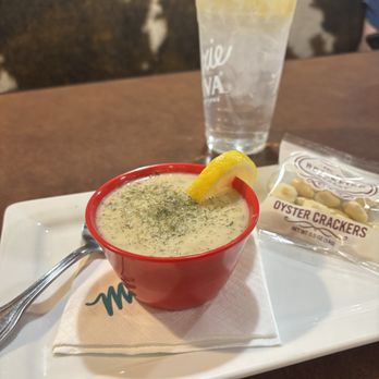 Cafe Leku - Moxie Java Homedale - Cup of Clam Chowder - Breakfast & Brunch Near Me - Homedale, Idaho