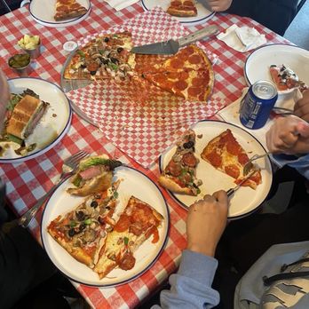 Bernillo's Pizzeria & Subs - Pizza and stake sandwich are delicious! - Pizza Near Me - Fort Bragg, California