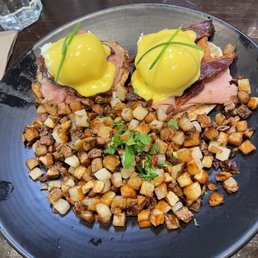 Blu Jam Benedict