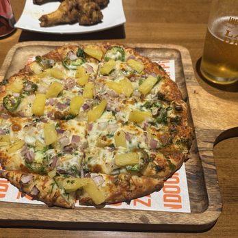 Tandoori Pizza - Desi garlic bread with cheese - Pizza Near Me - San Jose, California Tandoori Pizza - Desi garlic bread with cheese - Pizza Near Me - San Jose, California
