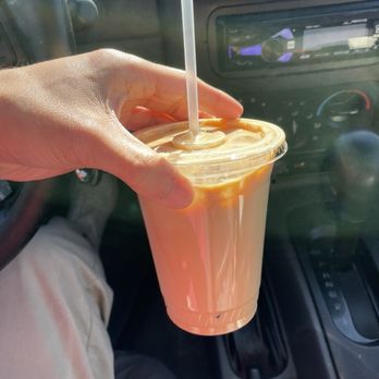 Endless Grind Coffee - 16 Oz Iced Vanilla Latte - Coffee & Tea Near Me - Aurora, Colorado