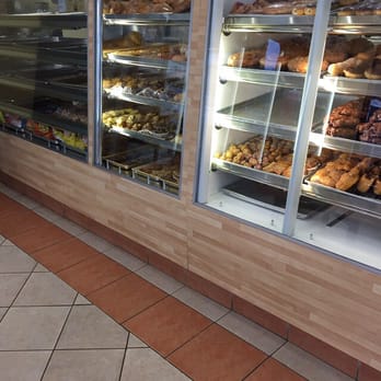Granny's Donuts - A vIEw oF sOme dOnUtS - Donuts Near Me - San Pedro, California