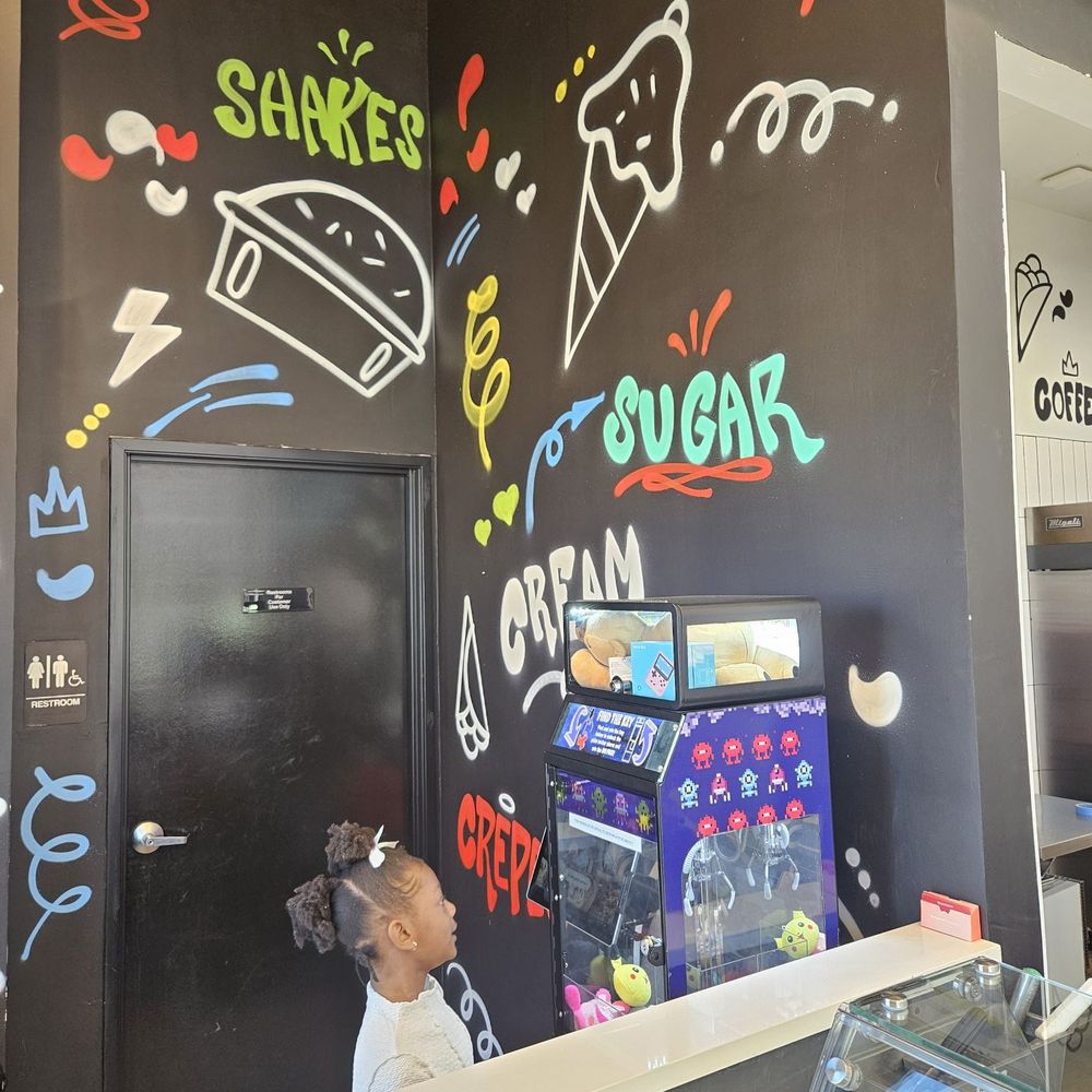 Cream & Crepes Cafe - Inside - Ice Cream & Frozen Yogurt Near Me - Dallas, Texas