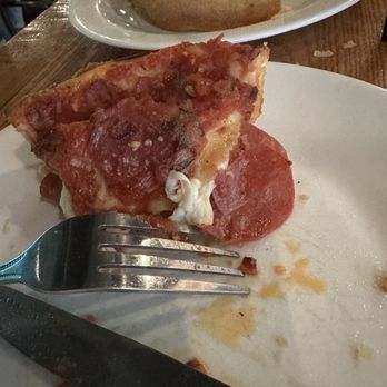 Giordano's - Pizza Near Me - Chicago, Illinois