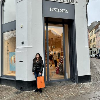 Hermès - A very happy gal! - Leather Goods Near Me - Copenhagen, 84 Hermès - A very happy gal! - Leather Goods Near Me - Copenhagen, 84