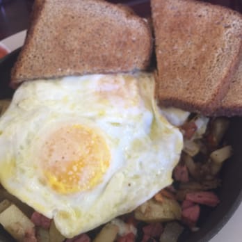 Billy's Cafe - Corned beef platter! - Breakfast & Brunch Near Me - Burlington, Washington