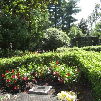 Cave Hill Cemetery - Muhammad Ali - Funeral Services & Cemeteries Near Me - Louisville, Kentucky