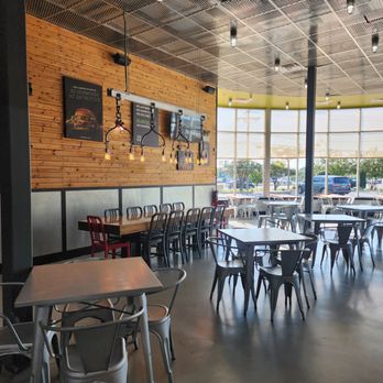 BurgerFi - Burgers Near Me - Glenview, Illinois