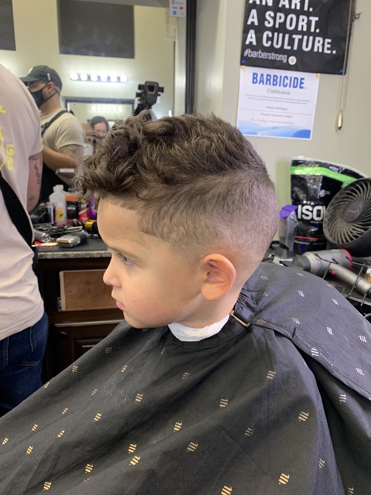 CLEARE CHOICE BARBER SHOP Updated September 2024 2325 Powder