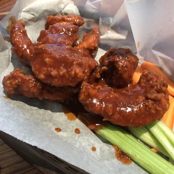 JackBeagles - Boneless wings in barbalo sauce - Pubs Near Me - Charlotte, North Carolina JackBeagles - Boneless wings in barbalo sauce - Pubs Near Me - Charlotte, North Carolina