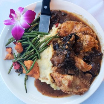 Farm Country Kitchen - Chicken marsala - American Near Me - Riverhead, New York