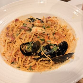La 420 Restaurant & Bar - New American Near Me - Great Neck, New York