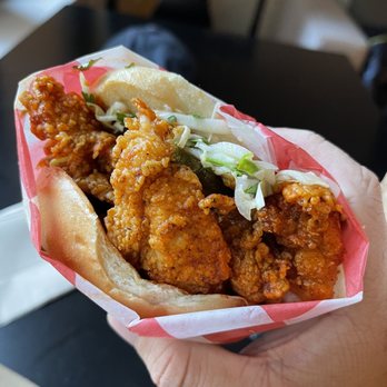 Roaming Rooster - Nashville chicken sandwich - Chicken Shop Near Me - Washington, DC, District of Columbia Roaming Rooster - Nashville chicken sandwich - Chicken Shop Near Me - Washington, DC, District of Columbia