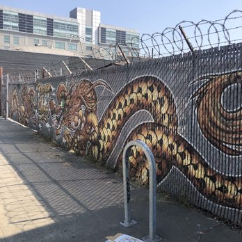 Dragon Mural - Gigantic dragons facing each other. - Public Art Near Me - Oakland, California Dragon Mural - Gigantic dragons facing each other. - Public Art Near Me - Oakland, California