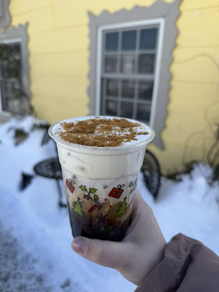 Social spots from Café Holli