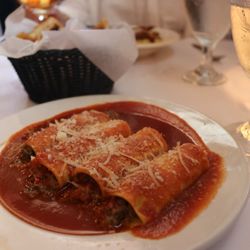 Genusa's Italian Restaurant - Half and half! Manacotti and cannoli