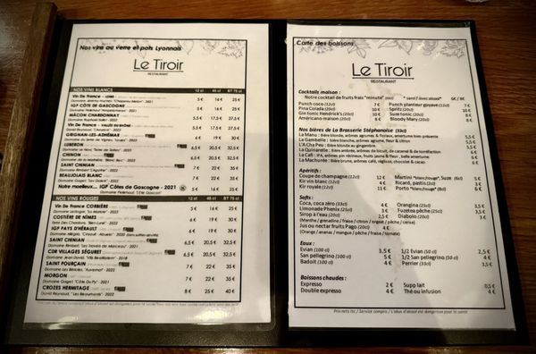Le Tiroir by null
