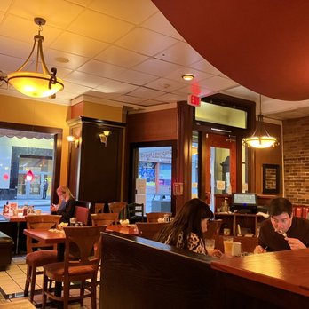 Cafe Mason - people sitting at tables in a restaurant - Breakfast & Brunch Near Me - San Francisco, California Cafe Mason - people sitting at tables in a restaurant - Breakfast & Brunch Near Me - San Francisco, California