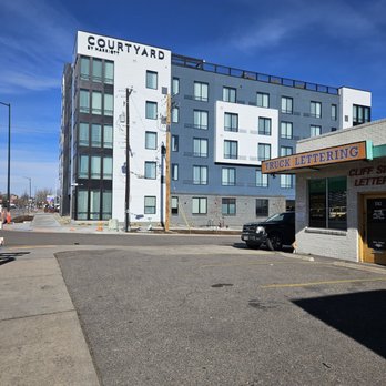 Courtyard by Marriott Denver Downtown West - Courtyard building - Hotels Near Me - Denver, Colorado Courtyard by Marriott Denver Downtown West - Courtyard building - Hotels Near Me - Denver, Colorado