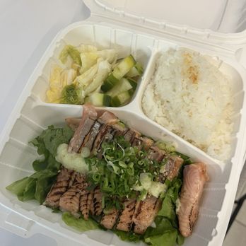 Cooke Street Market - Aburi Salmon - Poke Near Me - Honolulu, Hawaii
