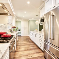 Beckner Contracting & Management - Ready for guests' oohs and aahs. Sweet kitchen remodel by Beckner Contracting & Management.