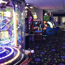 Midway Lanes & Club