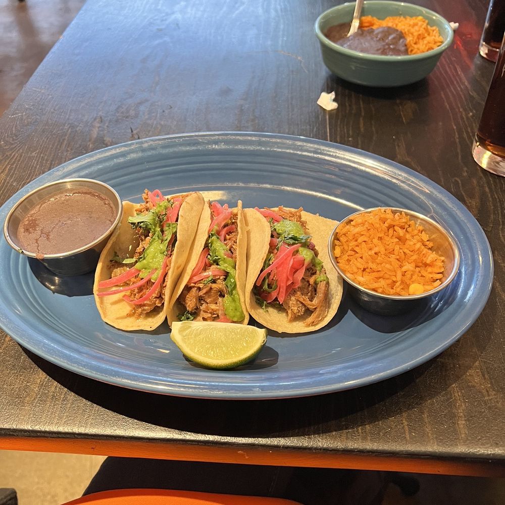 Dos Caminos - Mexican Near Me - New York, New York
