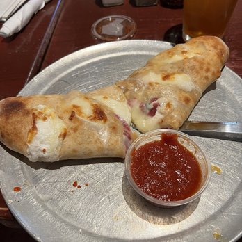 Elizabeth’s Pizza Walkertown - Small Regular Stromboli - Pizza Near Me - Walkertown, North Carolina Elizabeth’s Pizza Walkertown - Small Regular Stromboli - Pizza Near Me - Walkertown, North Carolina