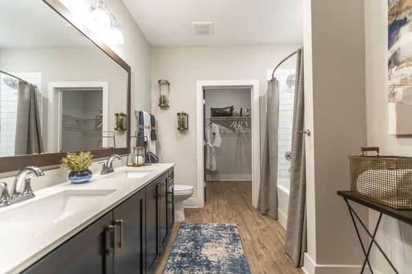 West End Station by null