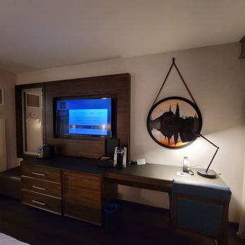 Seattle Airport Marriott - Hotels Near Me - Seattle, Washington