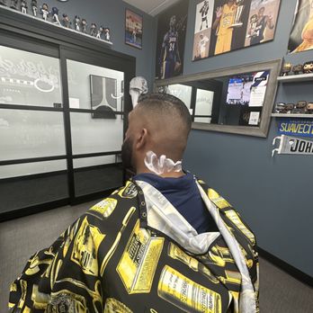 Barber Sal - Barbers Near Me - Bakersfield, California