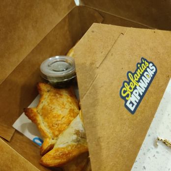 Stefania's Empanadas - Le box - Desserts Near Me - McKinney, Texas Stefania's Empanadas - Le box - Desserts Near Me - McKinney, Texas