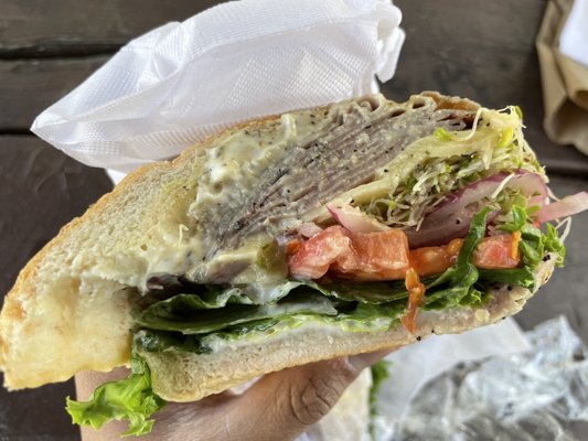 Giugnis Deli by null