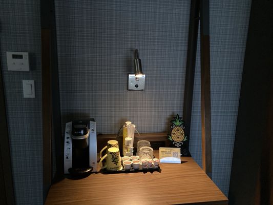 Hotel Z - A Staypineapple Hotel by null