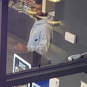 City smoke shop - This is the man who is rude - Vape Shops Near Me - Boston, Massachusetts