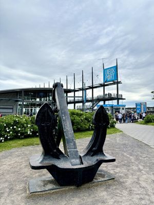 Vieux-Port de Montréal by null