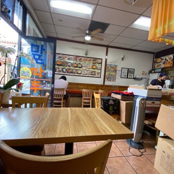 Mapo Kkak Doo Gee Restaurant - Inside - Korean Near Me - Los Angeles, California Mapo Kkak Doo Gee Restaurant - Inside - Korean Near Me - Los Angeles, California