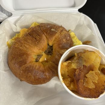 The Grub House - Croissant Breakfast Sandwich, Fried Potatoes - Breakfast & Brunch Near Me - Indianapolis, Indiana The Grub House - Croissant Breakfast Sandwich, Fried Potatoes - Breakfast & Brunch Near Me - Indianapolis, Indiana