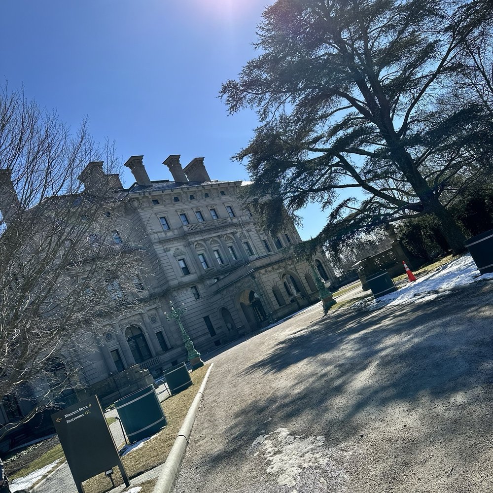 The Breakers - Front entry of Breakers estate - Landmarks & Historical Buildings Near Me - Newport, Rhode Island The Breakers - Front entry of Breakers estate - Landmarks & Historical Buildings Near Me - Newport, Rhode Island